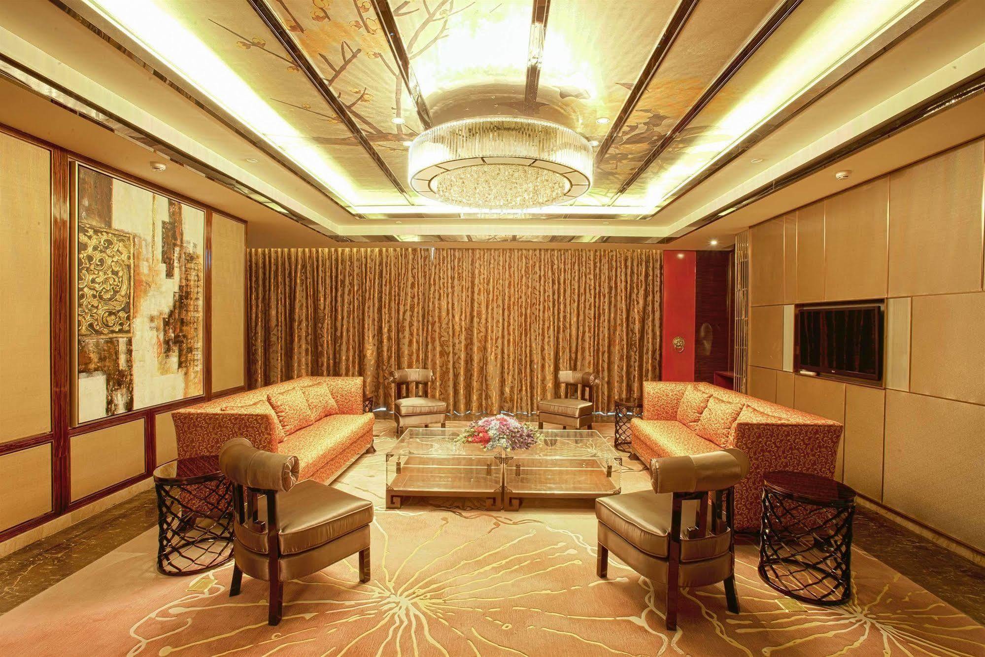 Nanning Landmark Hotel Экстерьер фото