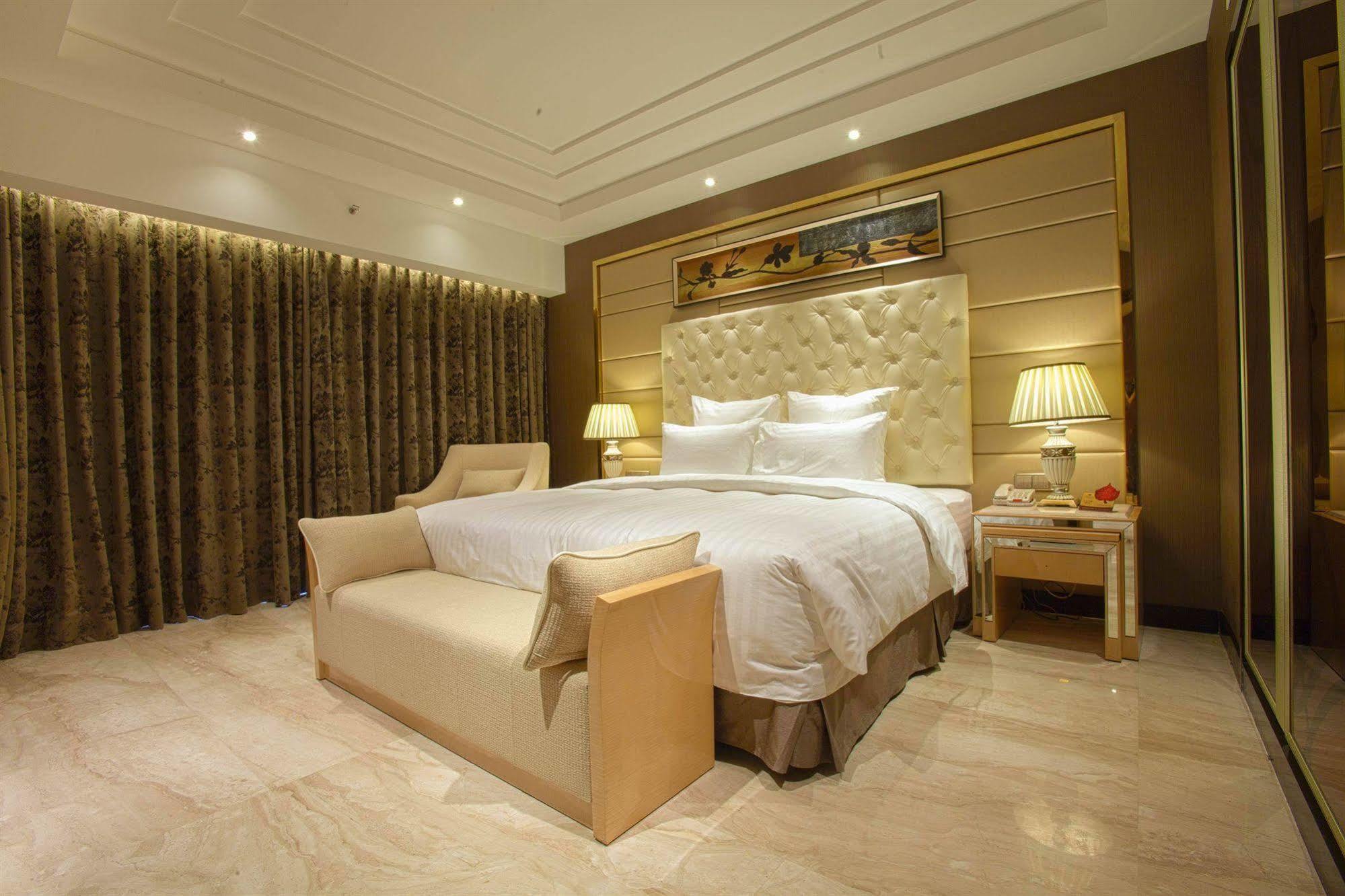 Nanning Landmark Hotel Экстерьер фото